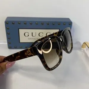 Gucci | Accessories | New Gucci Gg338sk Thick Rim Sunglasses  display picture 3